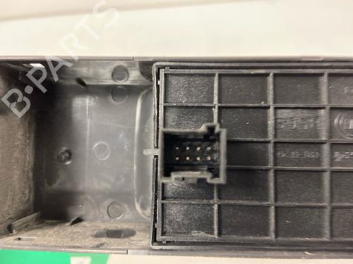 Left front window switch PEUGEOT BOXER Van 2.2 HDi 120 | BP38427635I27 - Image 2