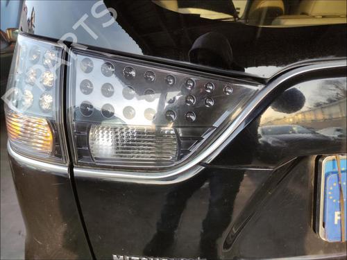 left-tailgate-light-mitsubishi-outlander-ii-cw_w-2005-2006-2007-2008-2009-2010-2011-2012-35907395 main image