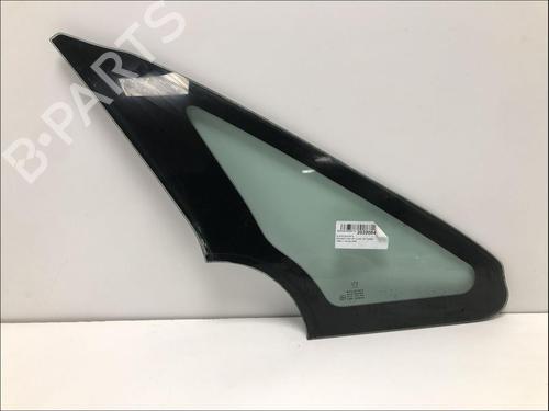 front-right-quarter-glass-peugeot-1007-km_-2005-33591186 main image