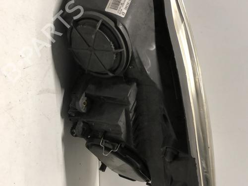 Used Right headlight Right headlight OPEL CORSA D (S07) 1.2 (L08, L68) (80 hp) 33590306 33590306