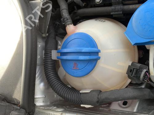 Ekpansionstank Ekpansionstank VW GOLF PLUS V (5M1, 521) [2004-2013] 34451573 34451573