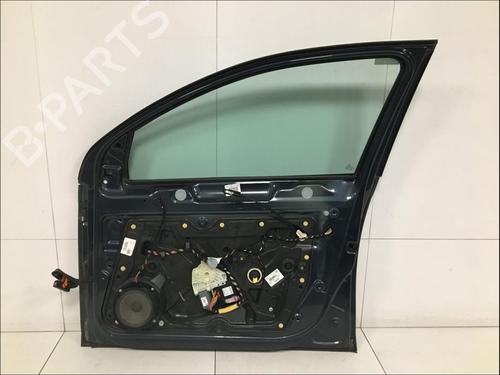 right-front-door-vw-golf-plus-v-5m1-521-2004-2005-2006-2007-2008-2009-2010-2011-2012-2013-33577098 main image