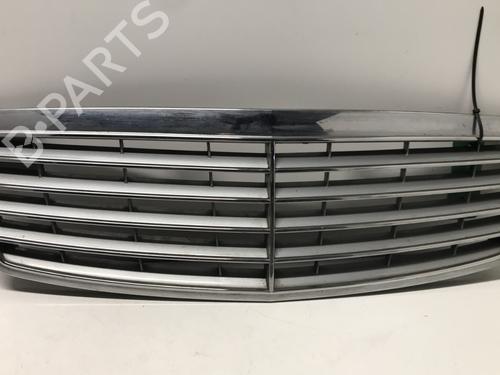 Used Grille Grille MERCEDES-BENZ E-CLASS (W211) E 220 CDI (211.006) (150 hp) 33602341 33602341