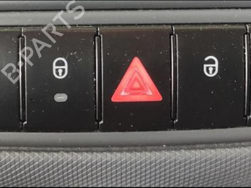 Bouton de warning Bouton de warning SMART FORFOUR (454) 1.3 (454.031) (95 hp) 36575493 36575493