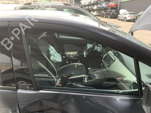 front-right-door-window-nissan-micra-v-k14-2016-33602137 main image