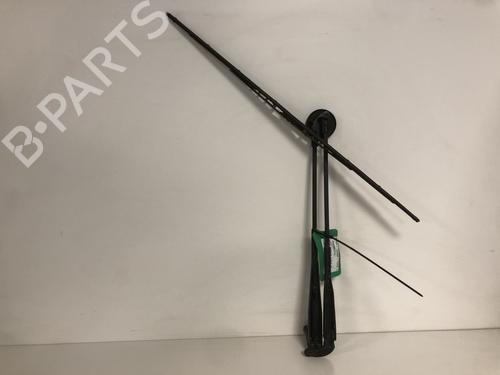 Used Front windshield wiper arm Front windshield wiper arm 36582349 36582349