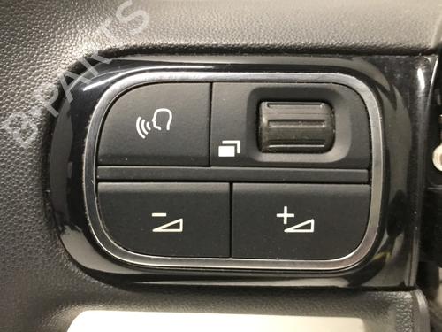 Steering wheel CITROËN C3 III (SX) 1.5 BlueHDi 100 (SXYHYP, SXYHTU) | BP33590036C49 - Image 4