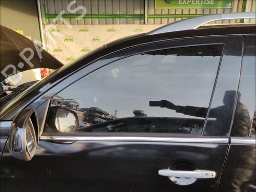 front-left-door-window-mitsubishi-outlander-ii-cw_w-2005-2006-2007-2008-2009-2010-2011-2012-35907391 main image