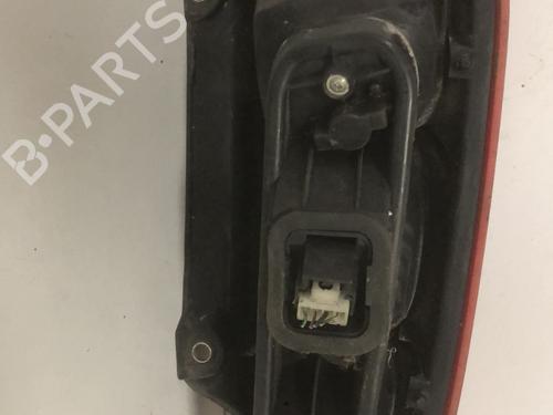 Used Right taillight Right taillight FIAT GRANDE PUNTO (199_) 1.4 (199AXB11, 199AXB1A, 199BXB1A, 199AXL1A) (77 hp) 33598875 33598875
