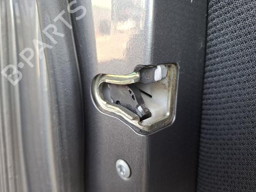 Used Front left lock Front left lock 37229791 37229791