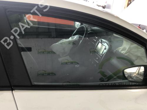 front-right-door-window-renault-clio-iv-bh_-2012-2013-2014-2015-2016-2017-2018-2019-2020-2021-35912994 main image