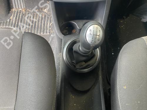 Levier de vitesses Levier de vitesses RENAULT MODUS / GRAND MODUS (F/JP0_) 1.5 dCi (JP0G, JP0H) (106 hp) 35916183 35916183