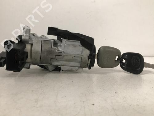 Used Ignition barrel Ignition barrel TOYOTA YARIS (_P1_) 1.0 (SCP10_, SCP10R) (65 hp) 33708510 33708510