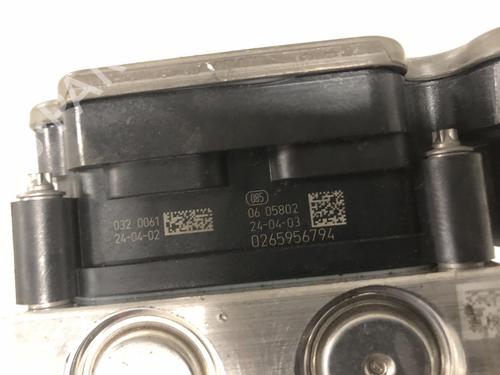 ABS pump RENAULT CLIO V (B7_) 1.0 TCe 90 (B7MT) | BP37752681M43 - Image 4