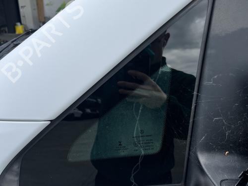 front-left-quarter-glass-mercedes-benz-vito-van-w447-2014-34705948 main image