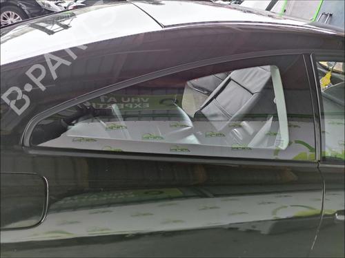 rear-right-quarter-glass-peugeot-407-coupe-6c_-2005-33590349 main image