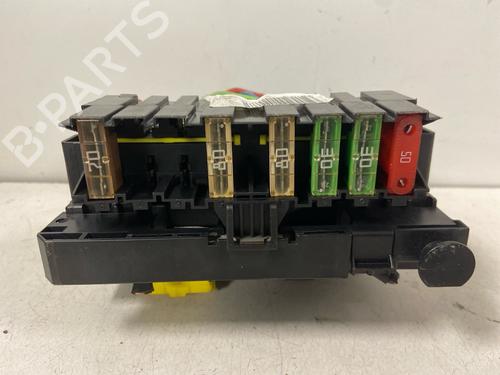Fuse box PEUGEOT 307 (3A/C) 1.6 HDi 110 | BP38427151E1 - Image 3