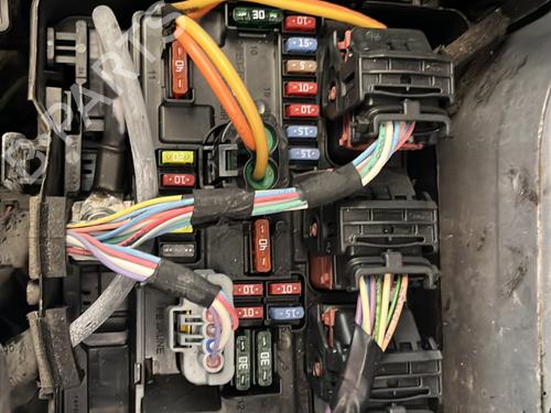 Used Fuse box Fuse box CITROËN C3 I (FC_, FN_) [2002-2013] 35914977 35914977