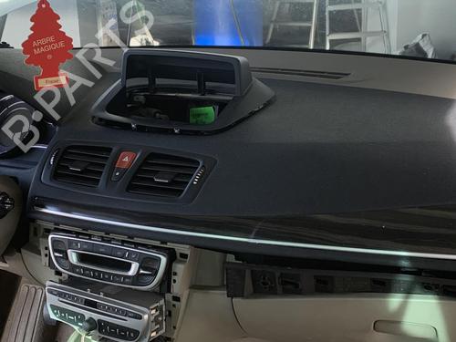 Used Dashboard Dashboard RENAULT MEGANE III Coupe (DZ0/1_) 1.9 dCi (DZ0N, DZ0J, DZ1J, DZ1K) (131 hp) 33596157 33596157