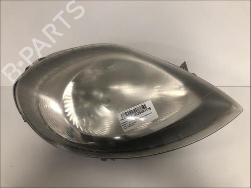 Used Right headlight Right headlight RENAULT TRAFIC II Van (FL) 1.9 dCi 80 (FL0B) (82 hp) 33586884 33586884