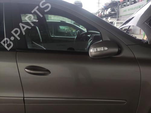 Used Right front door Right front door MERCEDES-BENZ M-CLASS (W164) ML 280 CDI 4-matic (164.120) (190 hp) 33593740 33593740