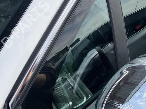 Vidro triangular frente esquerdo Vidro triangular frente esquerdo PEUGEOT 208 I (CA_, CC_) 1.2 PureTech 82 (82 hp) 33890321 33890321