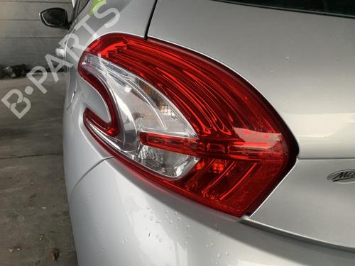 Used Left taillight Left taillight 35913893 35913893