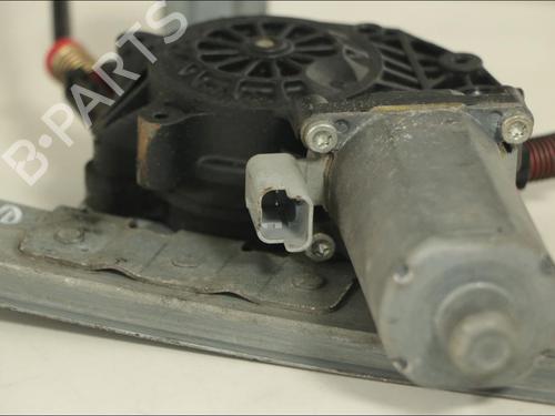Used Front right window mechanism Front right window mechanism PEUGEOT 206 SW (2E/K) 1.4 HDi (68 hp) 33573244 33573244