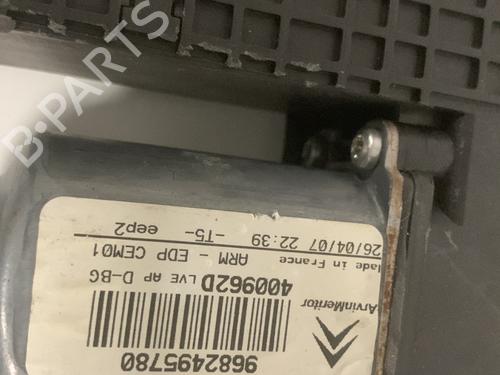 Used Rear right window mechanism Rear right window mechanism RENAULT ESPACE IV (JK0/1_) 1.9 dCi (JK0U) (116 hp) 33594889 33594889