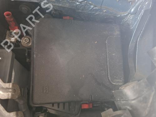 Used Fuse box Fuse box 36371780 36371780