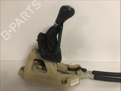Used Gear lever Gear lever MERCEDES-BENZ A-CLASS (W169) A 200 (169.033, 169.333) (136 hp) 33583275 33583275
