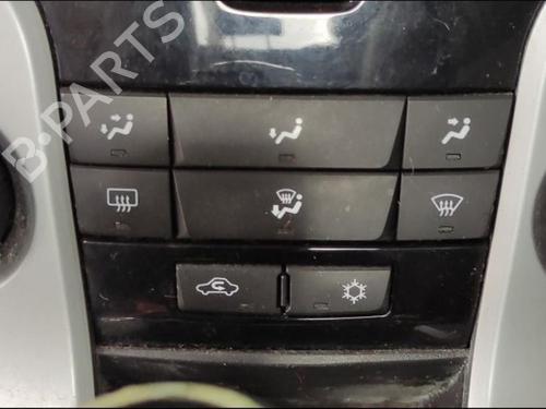 Used Climate control Climate control 36575109 36575109