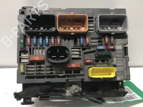 Used Fuse box Fuse box CITROËN C4 I (LC_) 1.6 HDi (90 hp) 33602377 33602377