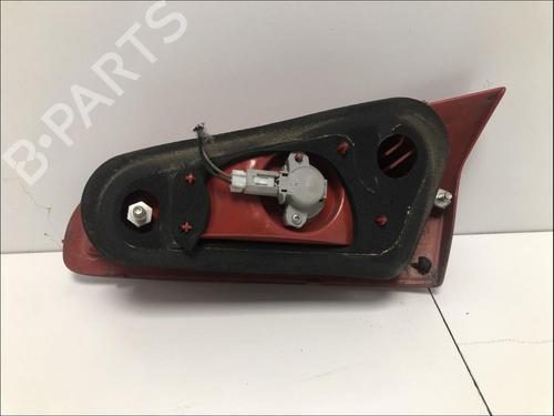 Used Left tailgate light Left tailgate light ALFA ROMEO 147 (937_) 1.9 JTDM 8V (937.AXD1A, 937.AXU1A, 937.BXU1A) (120 hp) 33589634 33589634