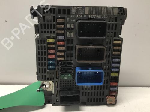fuse-box-peugeot-508-sw-i-8e_-2010-2011-2012-2013-2014-2015-2016-2017-2018-33601490 main image