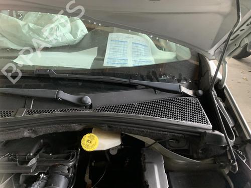 Used Front wiper motor Front wiper motor PEUGEOT 208 I (CA_, CC_) 1.4 HDi (68 hp) 35913902 35913902