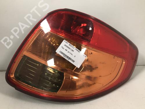 Høyre baklys Høyre baklys FIAT SEDICI (189_) 1.9 D Multijet (120 hp) 33890266 33890266