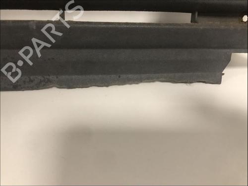 Grill Grill RENAULT MASTER I Van (T__) 28-35 2,5 D (75 hp) 33583081 33583081