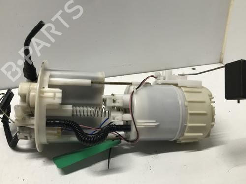 Used Fuel pump Fuel pump PEUGEOT 107 (PM_, PN_) 1.0 (68 hp) 33602465 33602465