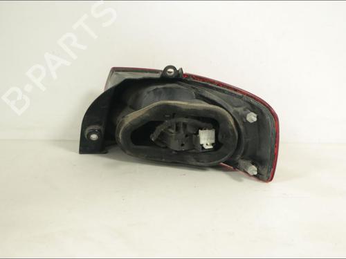 Venstre baglygte Venstre baglygte FIAT CROMA (194_) 1.9 D Multijet (194AXC1B, 194AXC12) (150 hp) 33572235 33572235