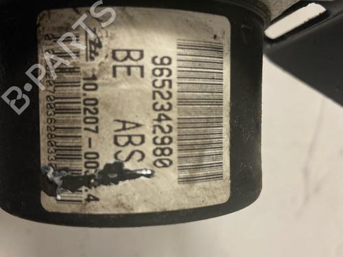 Used ABS pump ABS pump PEUGEOT 206 Hatchback (2A/C) [1998-2012] 35939991 35939991