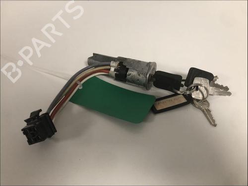 Used Ignition barrel Ignition barrel RENAULT MASTER I Van (T__) 28-35 2,5 D (75 hp) 35906883 35906883