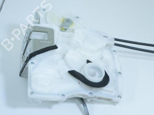 Højre fortil lås Højre fortil lås SUZUKI SWIFT IV (FZ, NZ) 1.2 (AZH412, ZC72S) (94 hp) 33572727 33572727