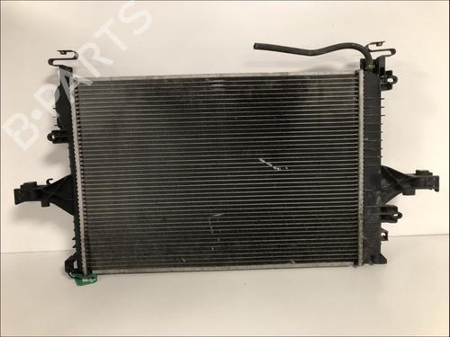 Used Water radiator Water radiator VOLVO V70 II (285) D5 (163 hp) 33588302 33588302