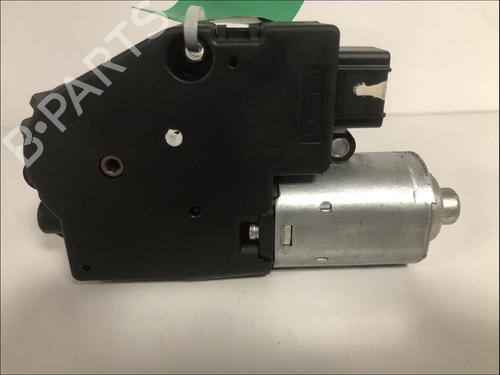 Used Sunroof engine Sunroof engine RENAULT CLIO III (BR0/1, CR0/1) 1.5 dCi (BR17, CR17) (86 hp) 33585043 33585043