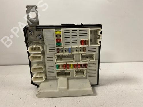Used Fuse box Fuse box 39256300 39256300