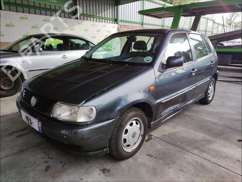 Used AC compressor AC compressor VW POLO III (6N1) 75 1.6 (75 hp) 33584060 33584060