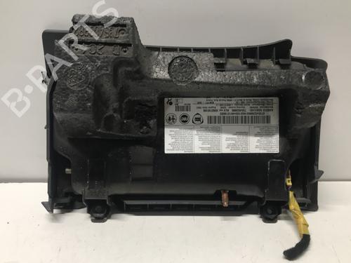 Used Knee airbag Knee airbag FIAT 500 (312_) 1.2 (312AXA1A) (69 hp) 33599878 33599878