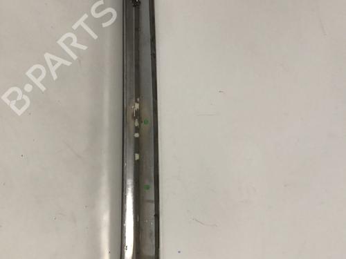 door-moulding-trim-citroen-ds3-sa_-2009-2010-2011-2012-2013-2014-2015-2016-33595418 main image