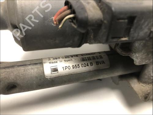 Used Front wiper motor Front wiper motor SEAT LEON (1P1) 1.9 TDI (105 hp) 33590685 33590685